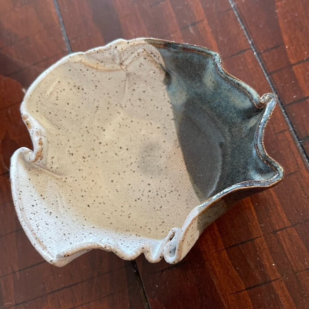 Art pottery ashtray or trinket dish teal/white